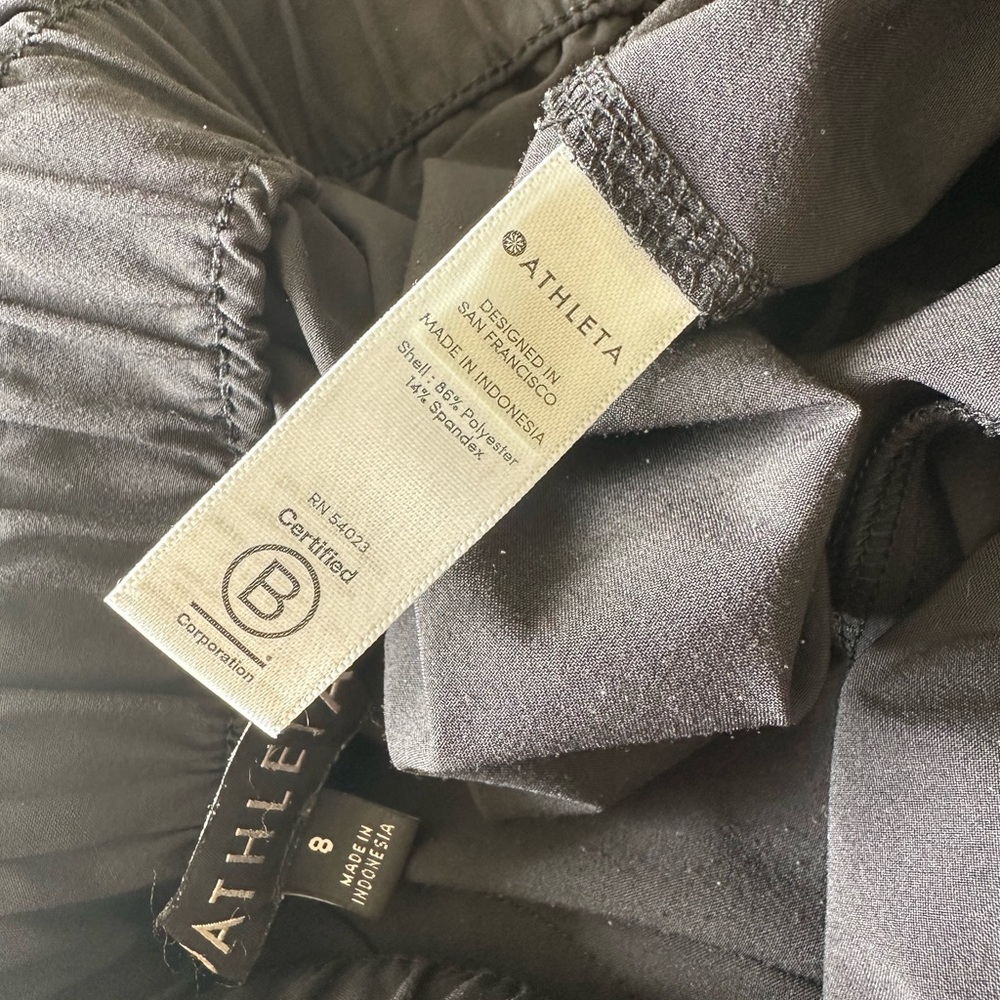 Athleta Black Skyline Paperbag Ankle Athletic Trousers Pants size 8 - Picture 9 of 14
